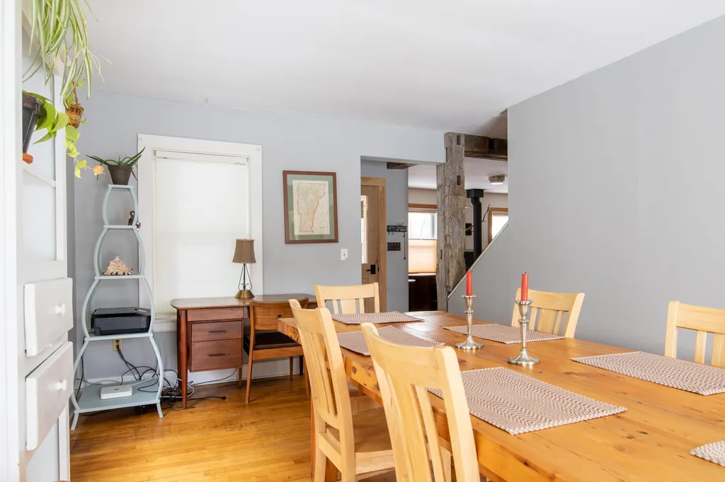 28 Crombie Street Burlington VT 05401