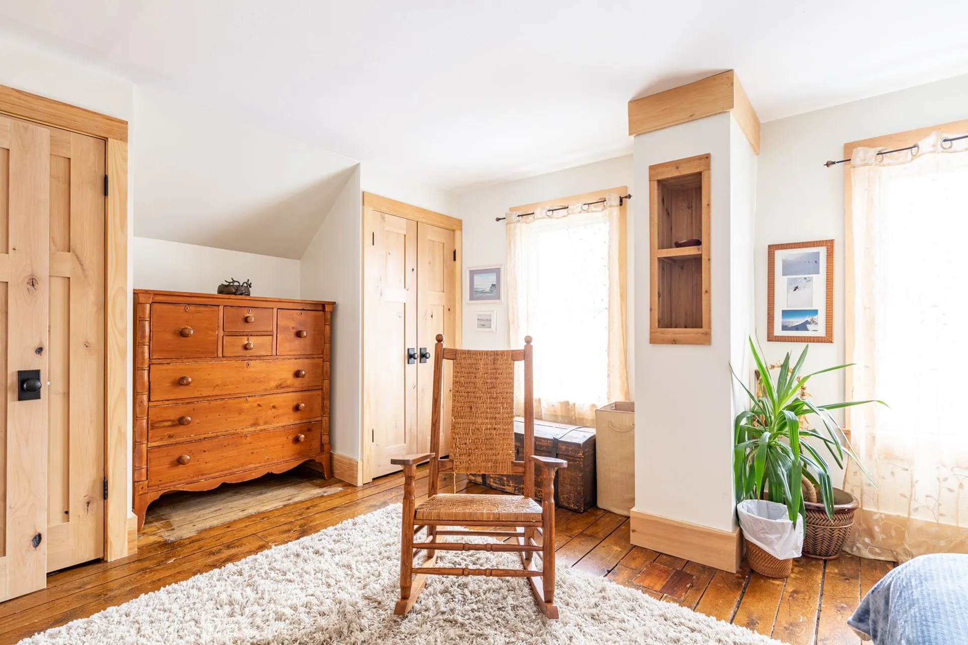 28 Crombie Street Burlington VT 05401
