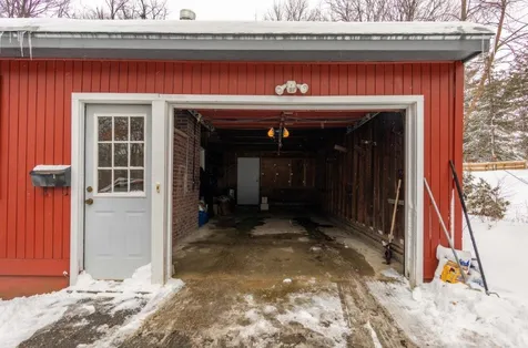 54 South Crest Drive Burlington VT 05401