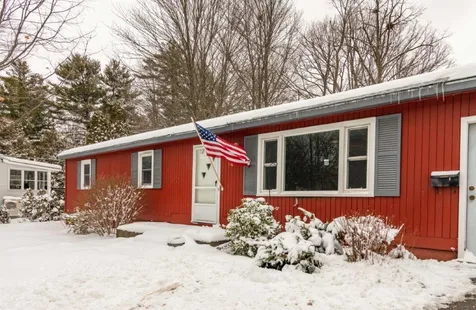 54 South Crest Drive Burlington VT 05401