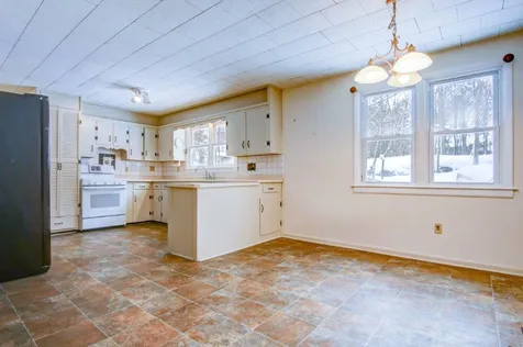 54 South Crest Drive Burlington VT 05401