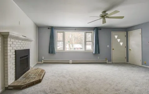 54 South Crest Drive Burlington VT 05401