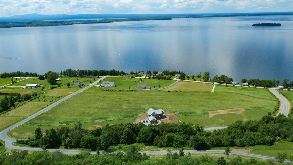 G Harriet Drive Georgia VT 05478