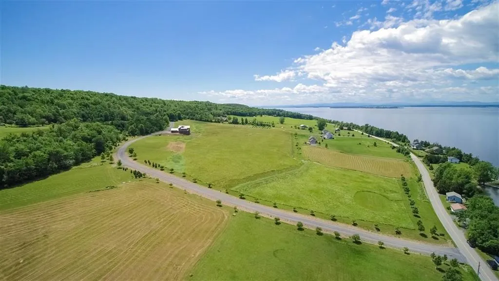 G Harriet Drive Georgia VT 05478