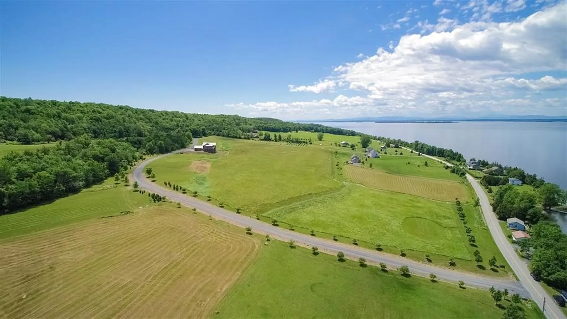 G Harriet Drive Georgia VT 05478