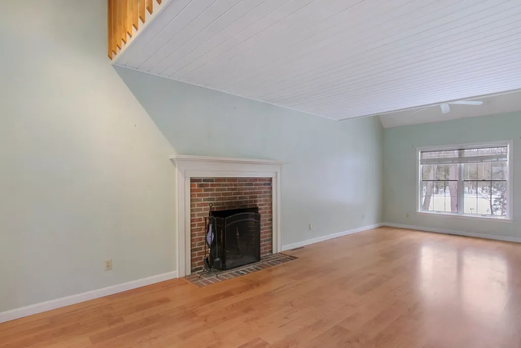54 Stratham Green Road Stratham NH 03885