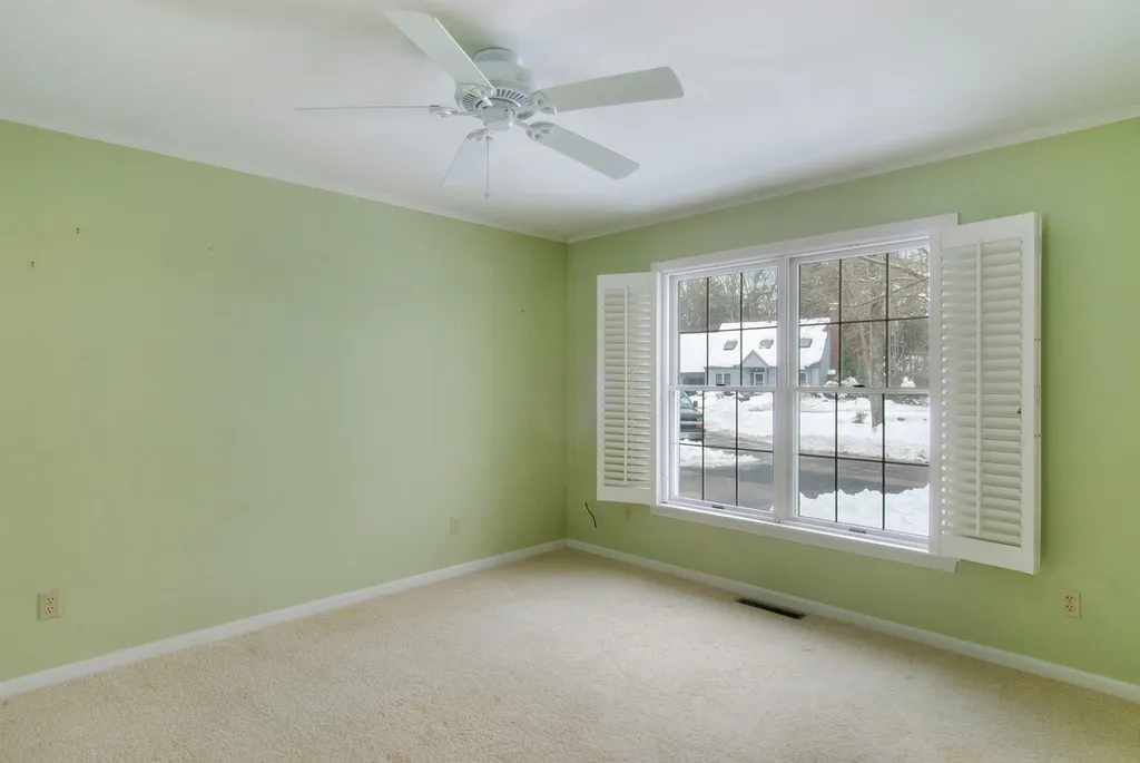 54 Stratham Green Road Stratham NH 03885