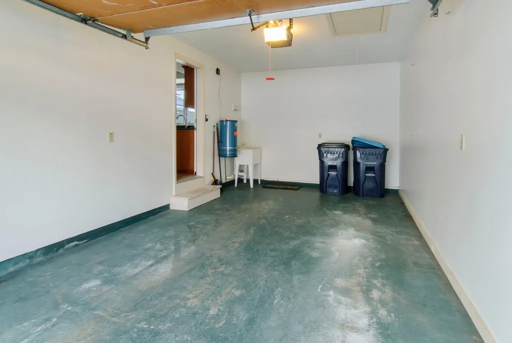 54 Stratham Green Road Stratham NH 03885