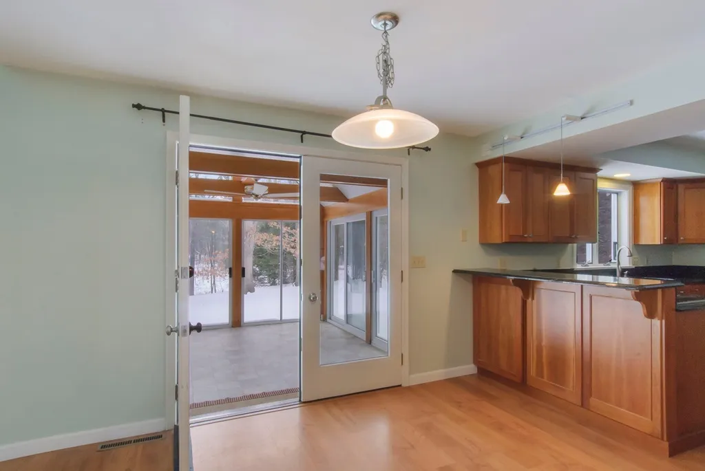 54 Stratham Green Road Stratham NH 03885