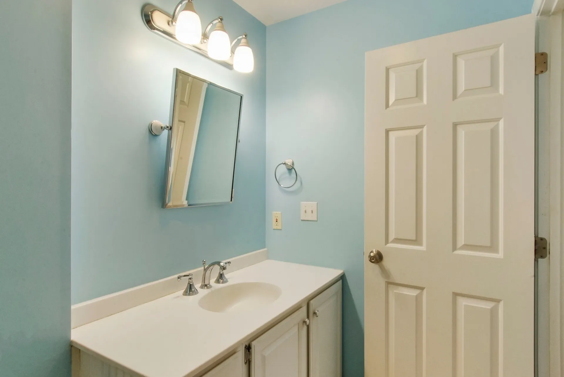 54 Stratham Green Road Stratham NH 03885