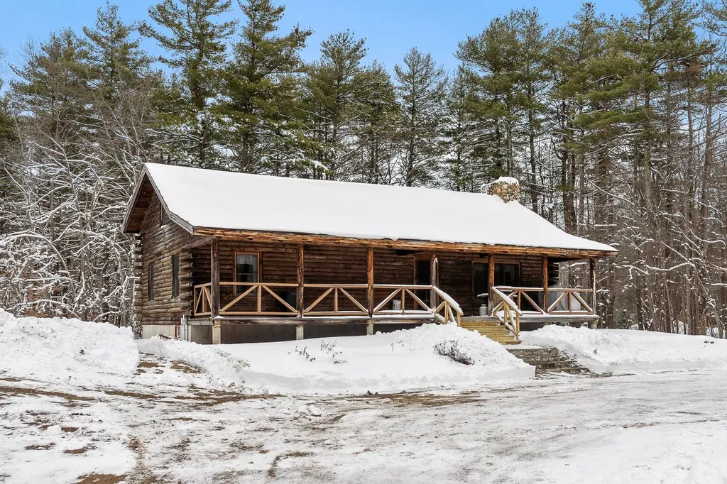 99 Main Street Sandown NH 03873