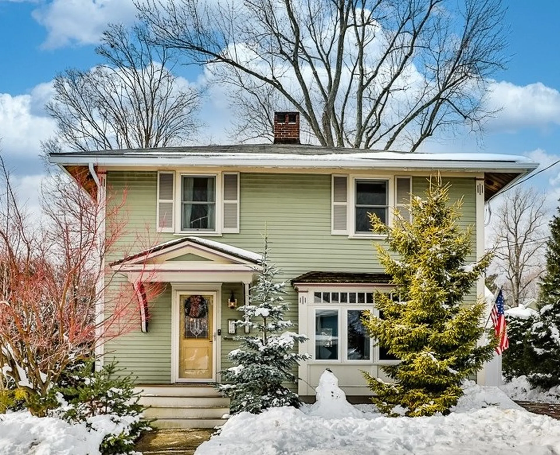 6 Farley Street Nashua NH 03064