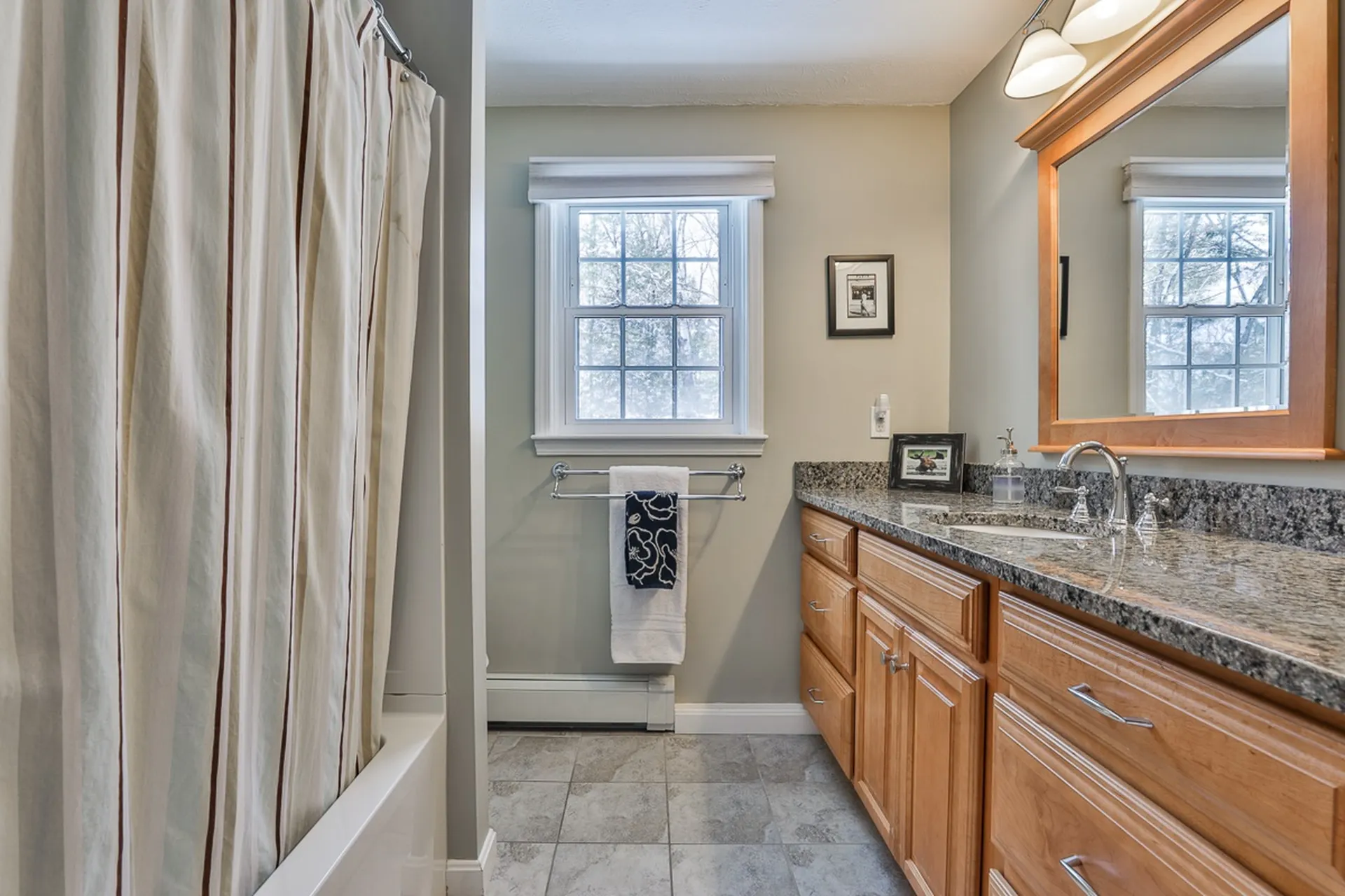 8 Crestwood Court Amherst NH 03031