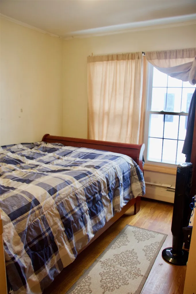 543 Dix Street Manchester NH 03103