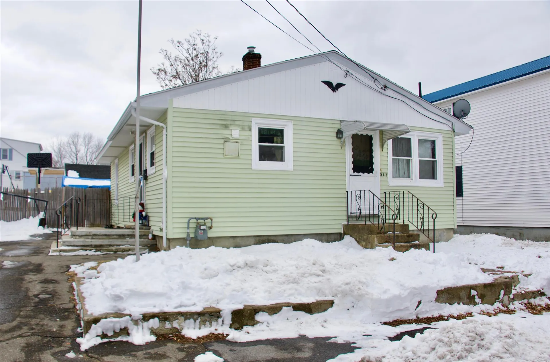 543 Dix Street Manchester NH 03103