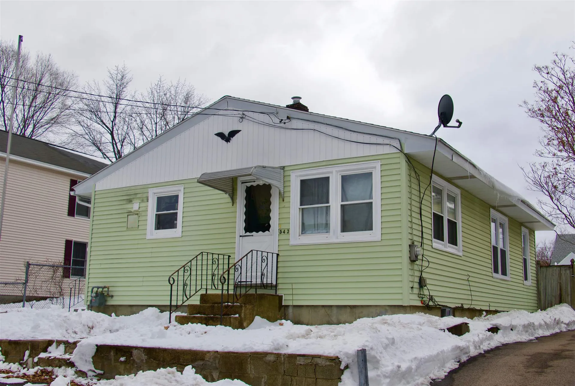 543 Dix Street Manchester NH 03103