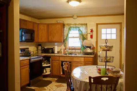 543 Dix Street Manchester NH 03103