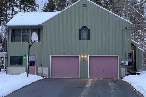 52 Boxwood Circle Milford NH 03055-3000