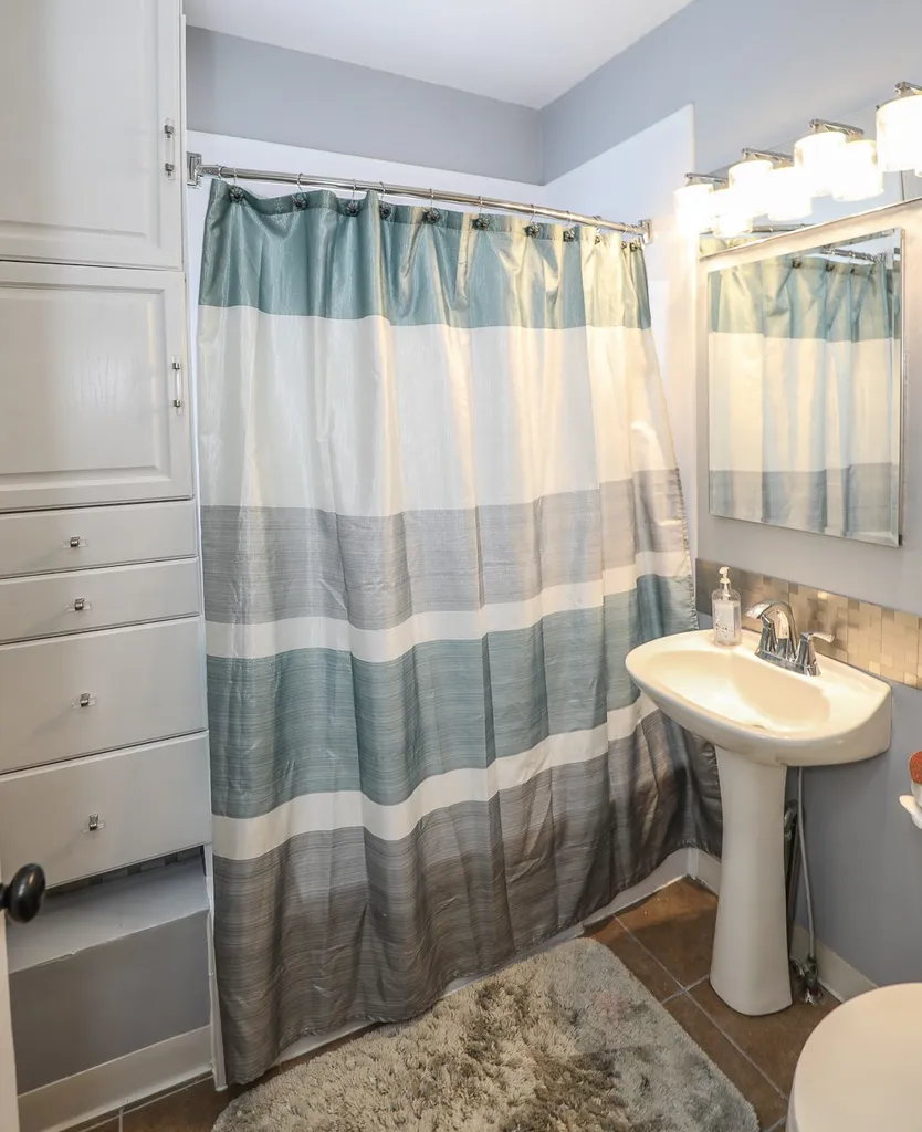 15 Fairview Avenue Nashua NH 03060