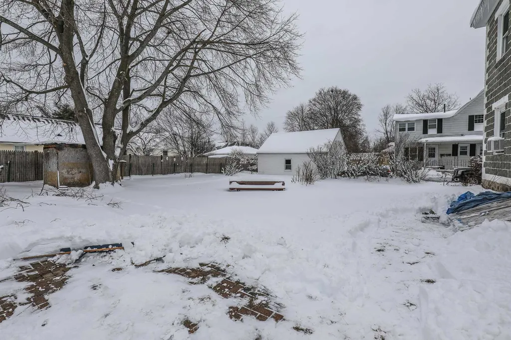 15 Fairview Avenue Nashua NH 03060