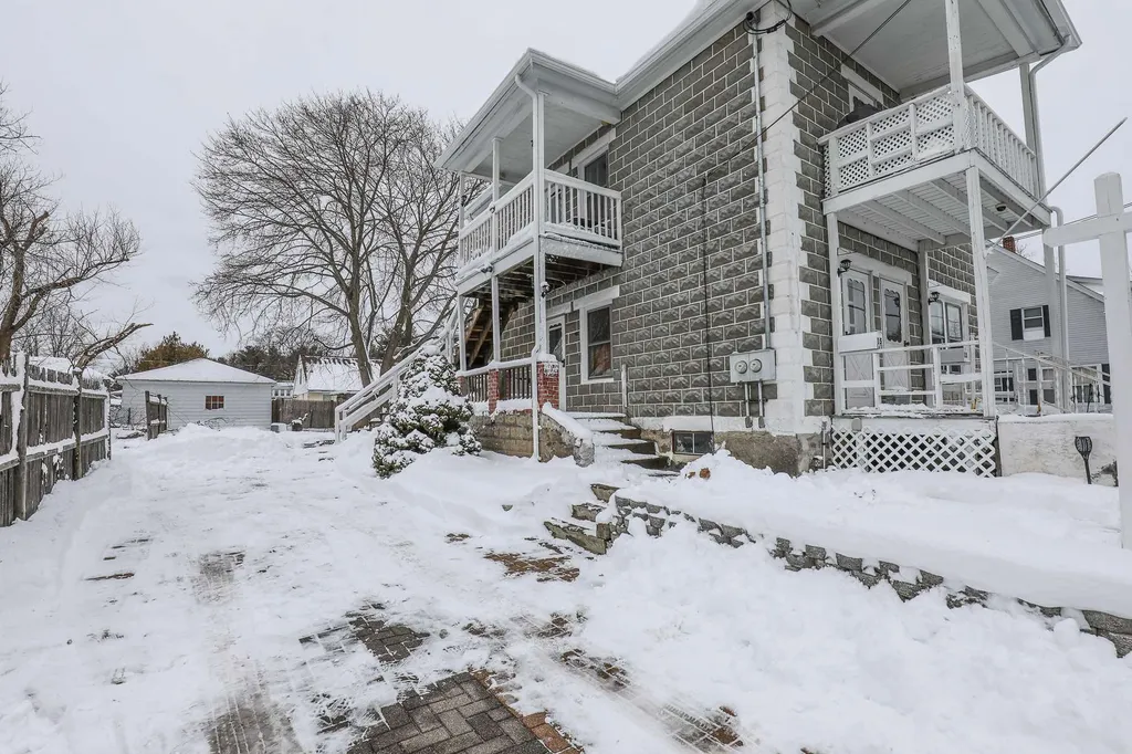 15 Fairview Avenue Nashua NH 03060