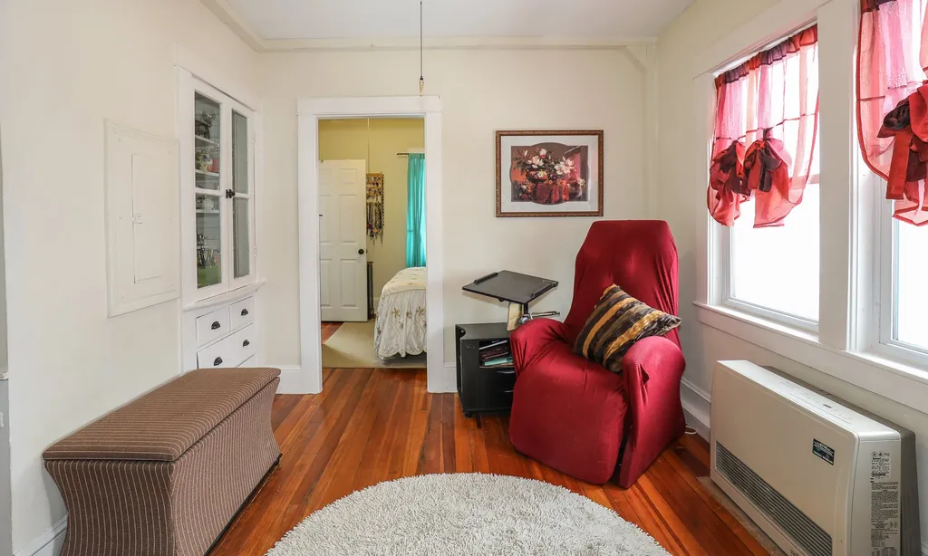 15 Fairview Avenue Nashua NH 03060