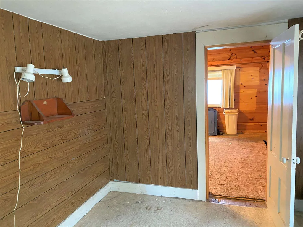 31 Cobb Hill Road Hartland VT 05048-9429