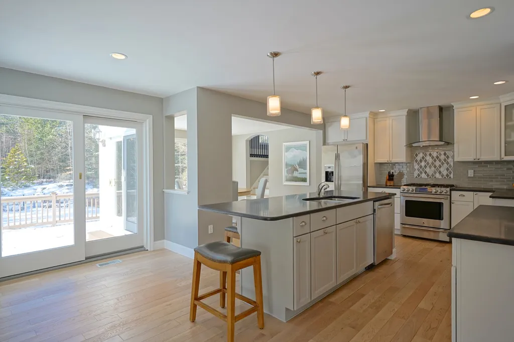 15 Finn Avenue Newfields NH 03856