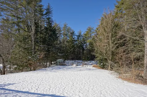 15 Finn Avenue Newfields NH 03856