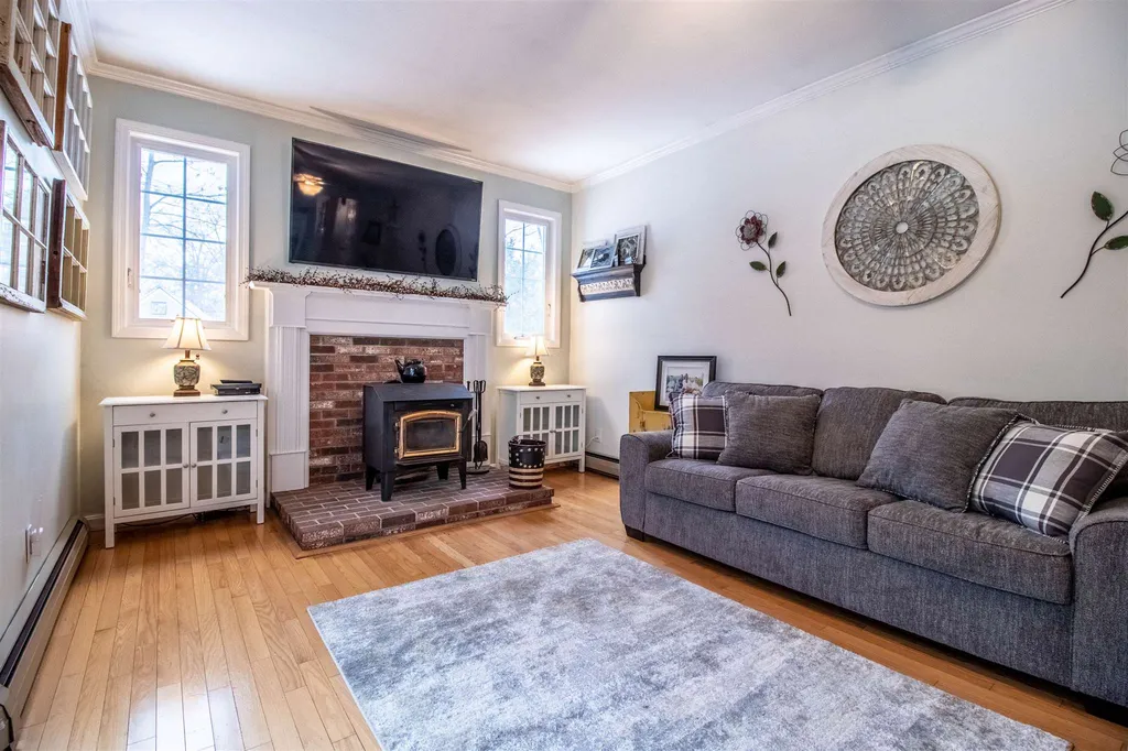 4 Meadow Lane Rochester NH 03867