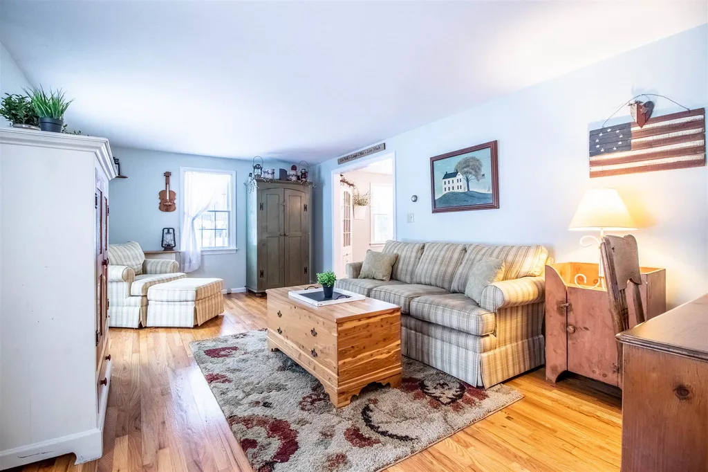 4 Meadow Lane Rochester NH 03867
