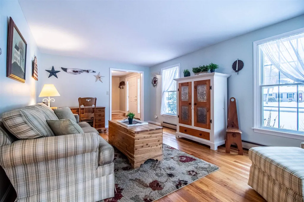 4 Meadow Lane Rochester NH 03867