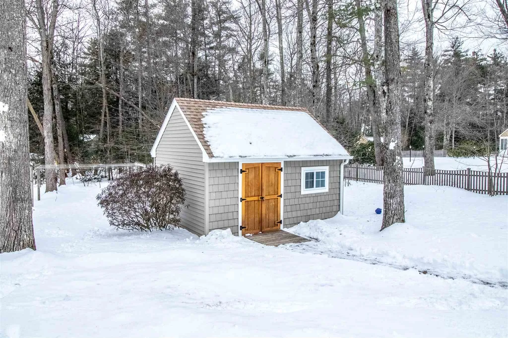 4 Meadow Lane Rochester NH 03867