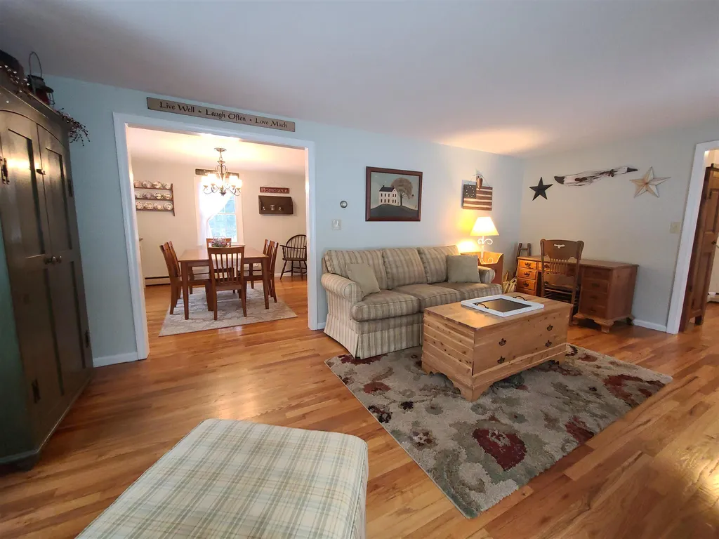 4 Meadow Lane Rochester NH 03867