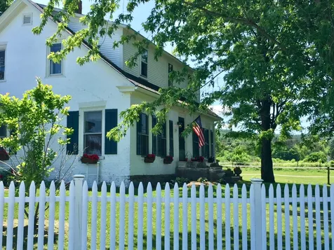 300 Stagecoach Road Stowe VT 05672