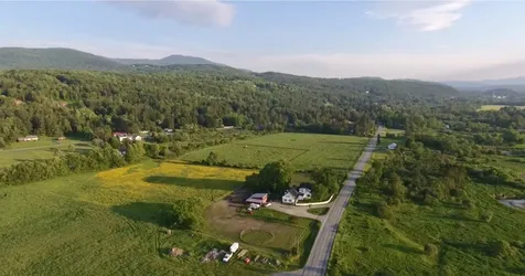 300 Stagecoach Road Stowe VT 05672