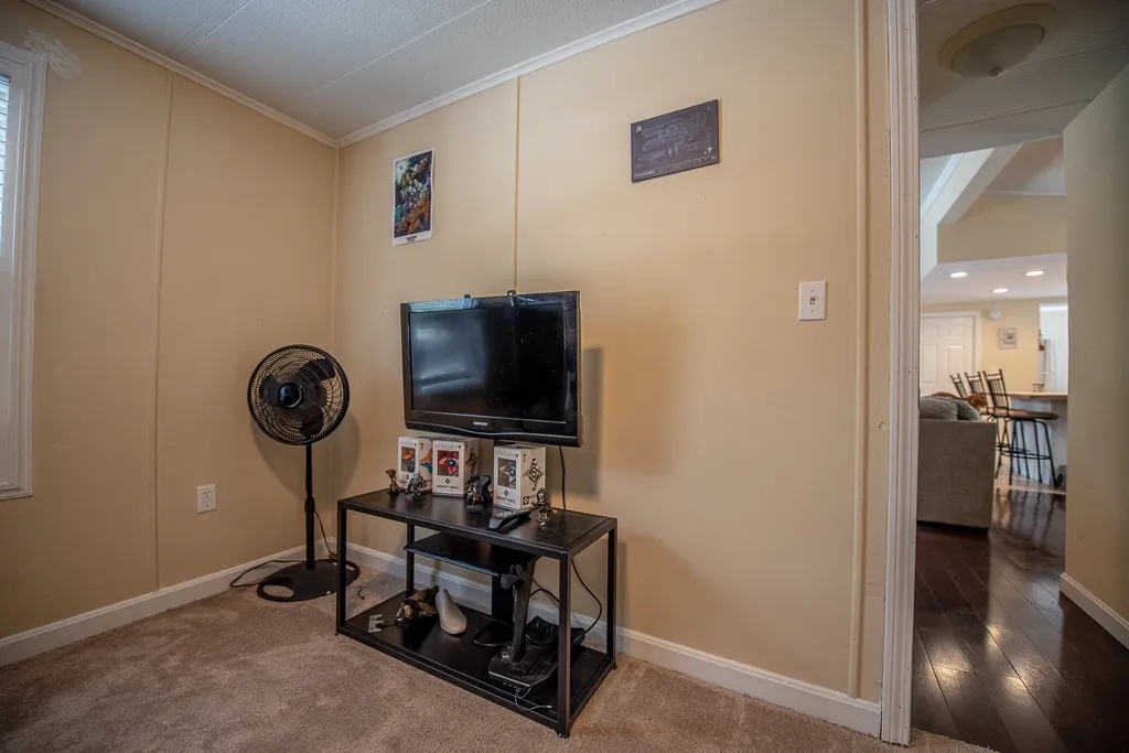 19 Silkwood Avenue Belmont NH 03220