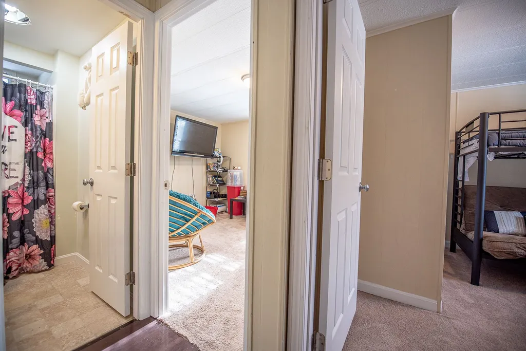 19 Silkwood Avenue Belmont NH 03220