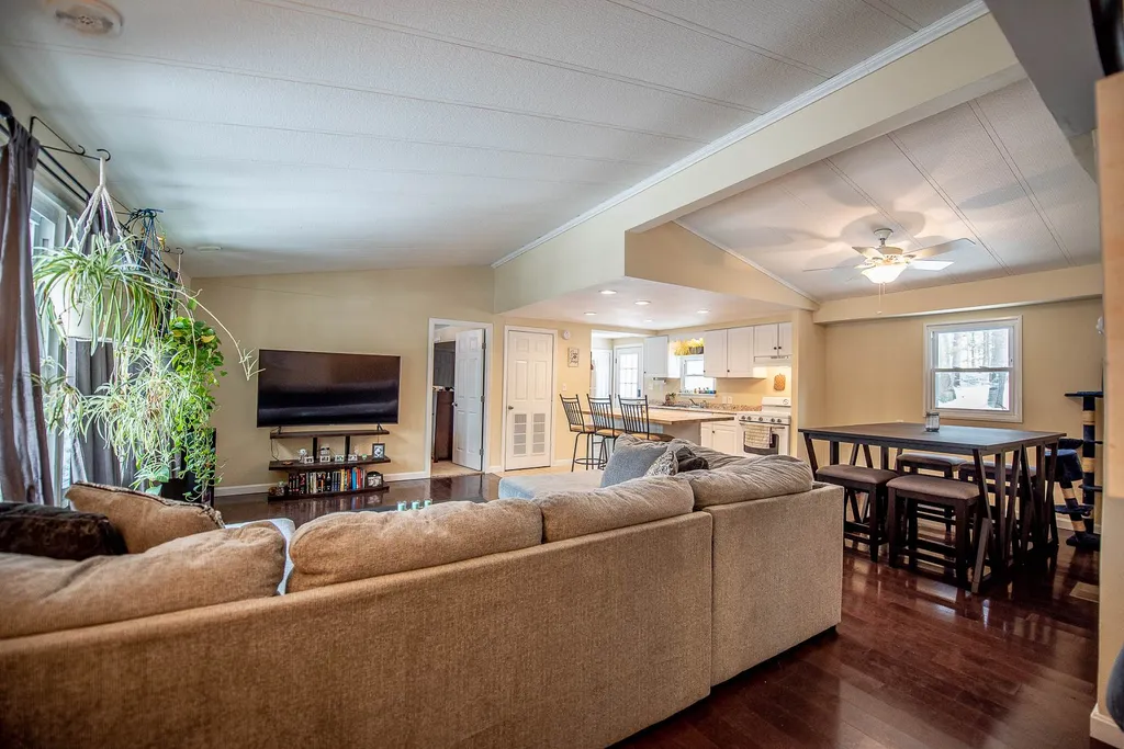 19 Silkwood Avenue Belmont NH 03220