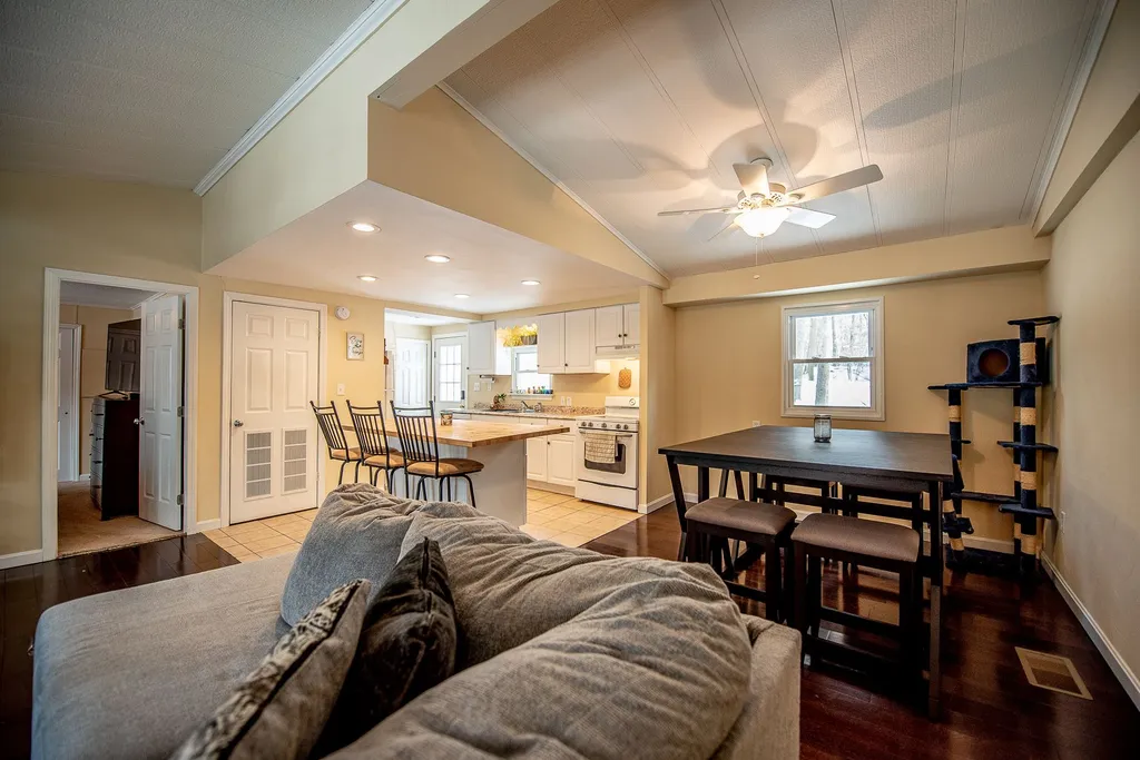 19 Silkwood Avenue Belmont NH 03220