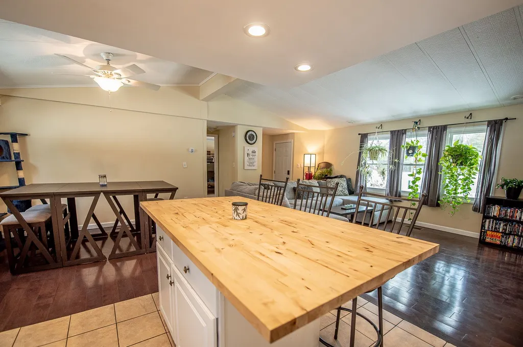 19 Silkwood Avenue Belmont NH 03220