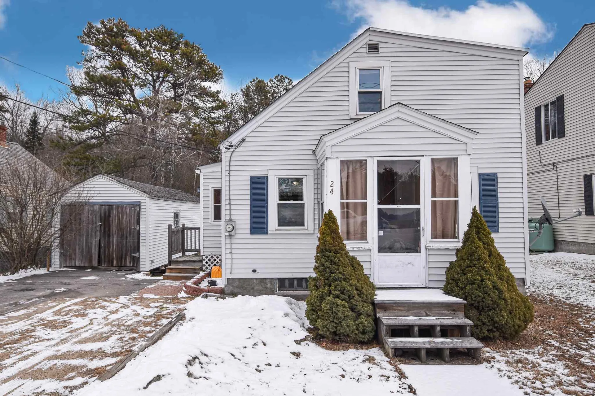 24 Old Dover Road Rochester NH 03867