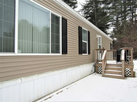 24 Baldwin Drive Barrington NH 03825