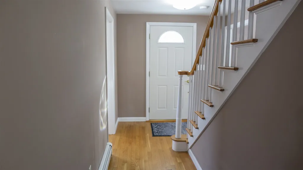 12 Crawford Avenue Exeter NH 03833