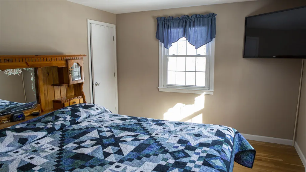 12 Crawford Avenue Exeter NH 03833