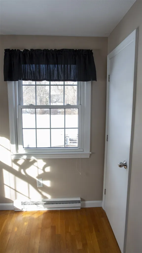 12 Crawford Avenue Exeter NH 03833