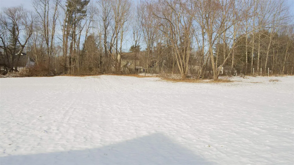 12 Crawford Avenue Exeter NH 03833