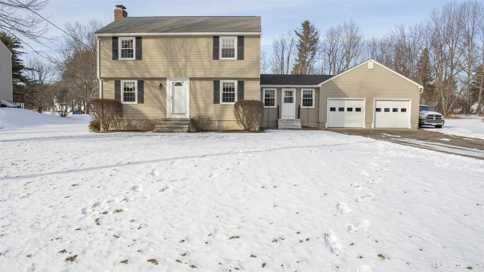 12 Crawford Avenue Exeter NH 03833