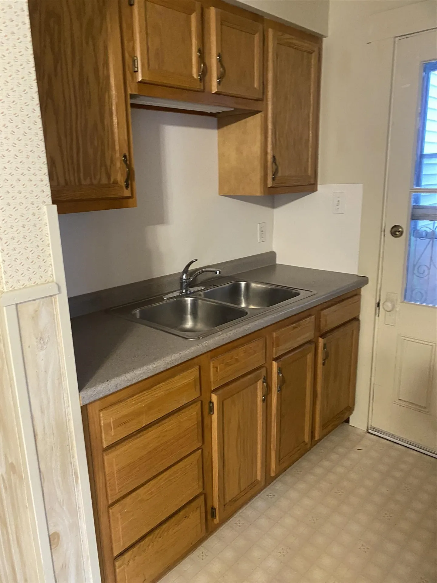 384 Amory Street Manchester NH 03103