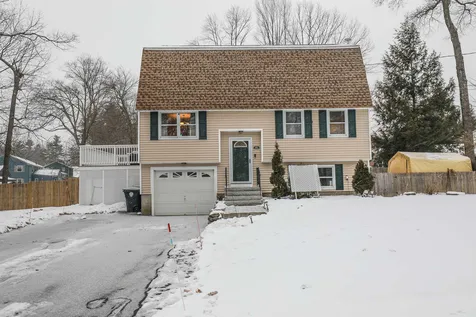 21 Pollard Road Nashua NH 03062